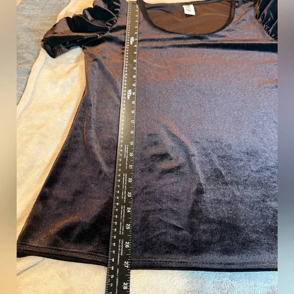 Discreet Brown Velvet Velour Ruched Sleeve top, size XL - Picture 7 of 8